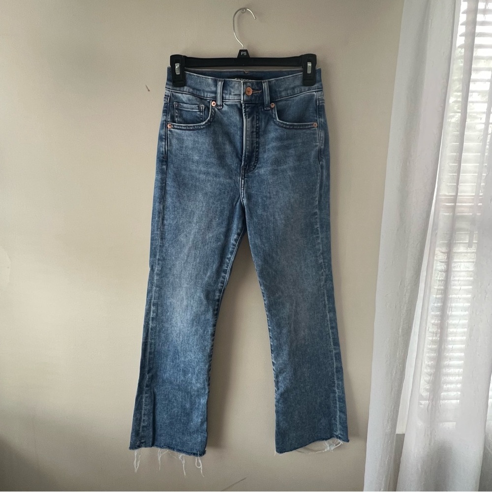 Women’s cropped flare jeans